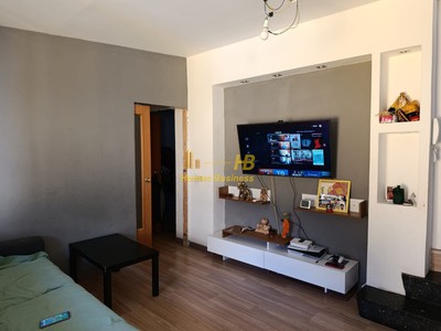 Piso en venta en Tortosa, Sant Blai, con 5 dormitorios, baño y balcón
