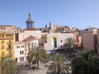 Piso en venta en Tortosa, Rastre, con 4 dormitorios y 2 baños