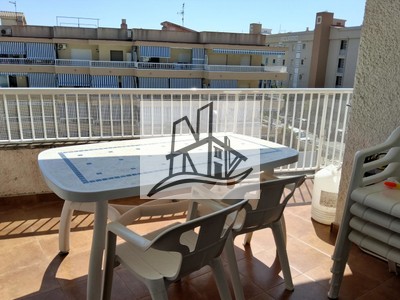 Piso en venta en Cunit, con 4 dormitorios, 2 baños, plaza de garaje y balcón