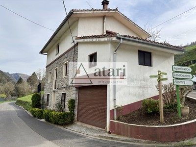 Chalet en venta en Mendaro, con 5 dormitorios y 3 baños