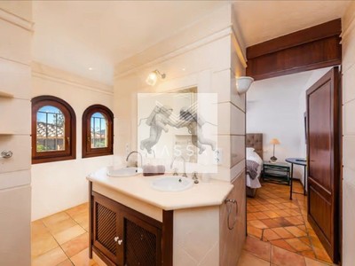 Finca rústica en venta en Cala Ratjada, con 5 dormitorios, 4 baños, plaza de garaje, trastero, balcón y terreno