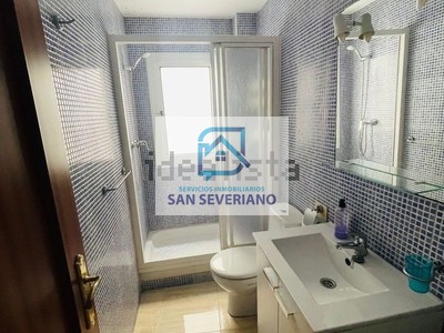 Piso en alquiler temporal en Cádiz, Centro, con 2 dormitorios y baño