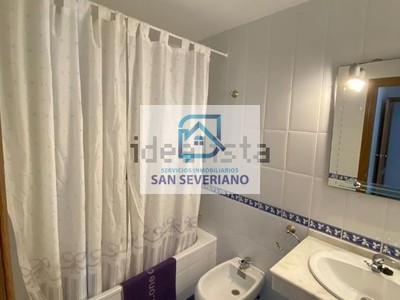 Piso en alquiler temporal en Cádiz, Estadio, con 3 dormitorios y 2 baños