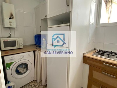 Piso en alquiler temporal en Cádiz, Centro Alameda, con 4 dormitorios y 4 balcones