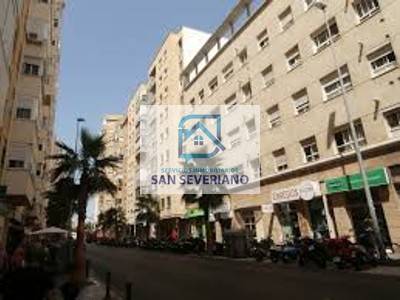 Piso en venta en Cádiz, Segunda Aguada, con 3 dormitorios y 2 baños