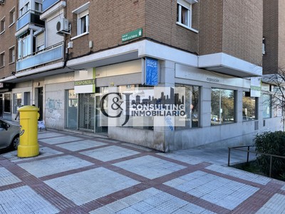 Local comercial en alquiler en Alcobendas