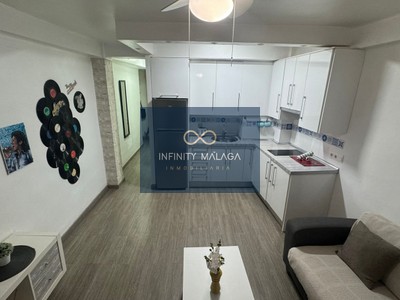 Piso en venta en Malaga, Nerja, con 1 dormitorio, baño y balcón