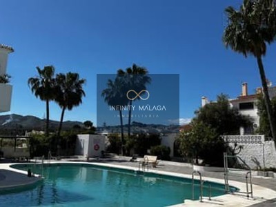 Piso en venta en Nerja, con terraza
