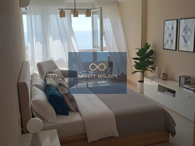 Ático en venta en Torrox, con 3 dormitorios y 2 baños