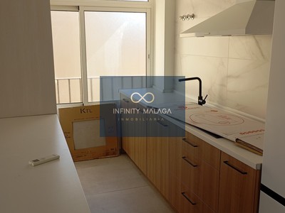Piso en alquiler en Malaga, con 3 dormitorios y baño