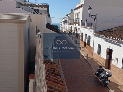 Casa en venta en Maro, con 3 dormitorios, 2 baños, trastero y terraza