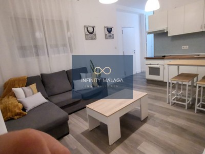 Piso en alquiler en Malaga, con 2 dormitorios y baño