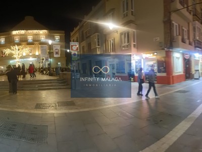 Local en venta en Malaga, con baño