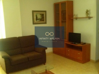 Piso en alquiler en Malaga, con 2 dormitorios y baño
