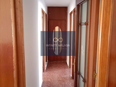 Piso en alquiler en Malaga, con 4 dormitorios y 2 baños