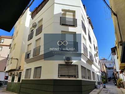 Piso en venta en Malaga, La Trinidad, con 2 dormitorios, baño y terraza