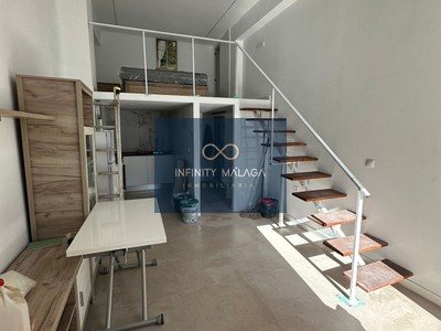 Apartamento en venta en Malaga, con 1 dormitorio y baño