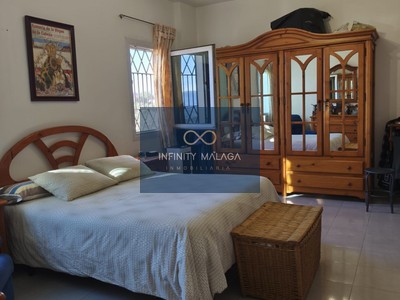 Casa en venta en Casabermeja, con 6 dormitorios, 3 baños y 3 terrazas