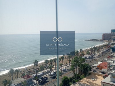 Piso en venta en Benalmádena, con 1 dormitorio, baño y terraza