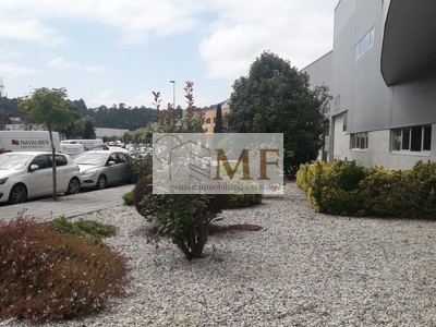 Nave industrial en alquiler en Vigo, con 6 baños