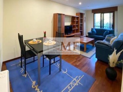 Apartamento en venta en Mondariz, con 2 dormitorios, baño, plaza de garaje y trastero