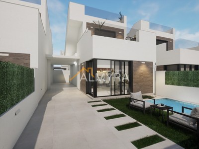 Villa en venta en Los Alcázares, con 3 dormitorios, 2 baños, plaza de garaje, trastero y terreno