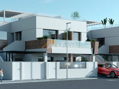 Bungalow de obra nueva en venta en Pilar De La Horadada, con 2 dormitorios, 2 baños, plaza de garaje, balcón y terraza