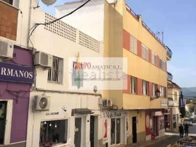 Edificio mixto en venta en Los Barrios
