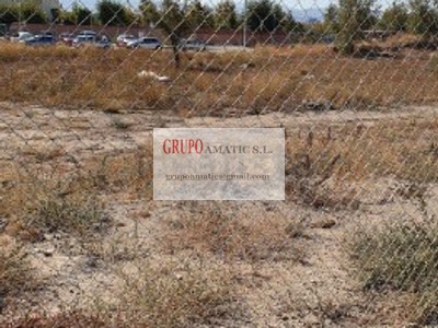 Terreno urbano en venta en Rosaleda