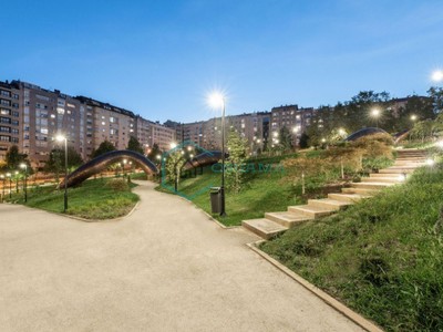 Piso en venta en Vigo (radio Zona Coia, Florida, Balaidos), con 3 dormitorios, 2 baños, plaza de garaje y trastero