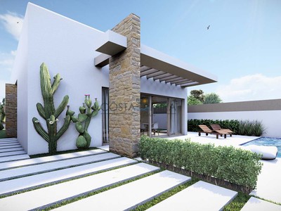 Exclusivos Chalets Independientes con Piscina en Villamartín : Vida de Lujo en Orihuela Costa