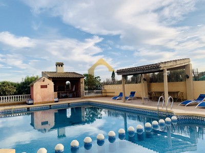 Finca rustica con vivienda en venta en San Bartolomé, con 3 dormitorios y 2 baños