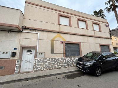 Casa en venta en Orihuela, La Aparecida, con 3 dormitorios, baño y trastero
