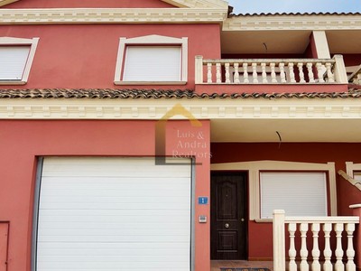 Bungalow en venta en La Murada, con 3 dormitorios, 3 baños, plaza de garaje, balcón y terraza