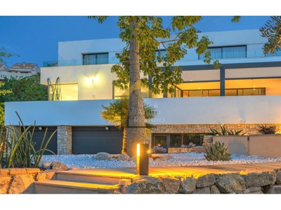 Chalet en venta en Muchamiel, con 6 dormitorios, 7 baños y terreno