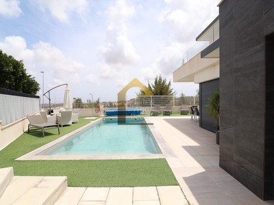 Chalet en venta en San Miguel De Salinas, Mirador De San Miguel, con 3 dormitorios, 3 baños y terreno