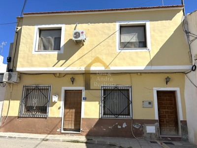 Casa en venta en Orihuela, La Murada, con 4 dormitorios, 2 baños, trastero y terraza