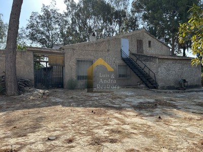 Casa en venta en Orihuela, La Murada, con 3 dormitorios, 2 baños, plaza de garaje, terraza y terreno