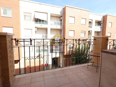 Apartamento en venta en Pilar De La Horadada, con 2 dormitorios, 2 baños, plaza de garaje y terraza
