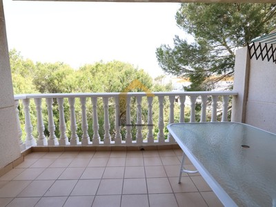 Apartamento en venta en Orihuela Costa, con 2 dormitorios, baño y terraza