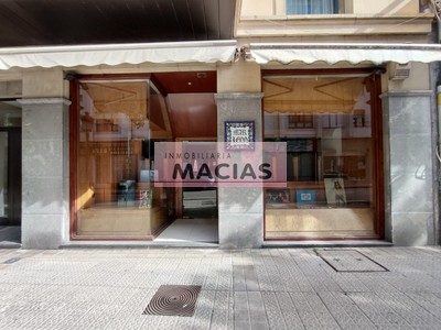 Local comercial en venta en Gernika-lumo, con aseo