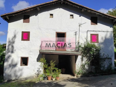 Finca rústica en venta en Gauteguiz - Arteaga, Barrio Orueta, con 4 dormitorios, baño, plaza de garaje, trastero, balcón y terreno