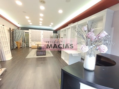Local comercial en alquiler en Gernika-lumo, Juan Calzada, con baño