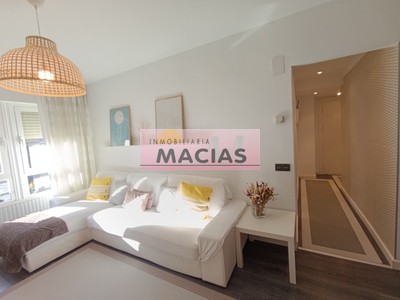 Piso en venta en Gernika-lumo, Lurgorri, con 3 dormitorios, baño, aseo, plaza de garaje y trastero