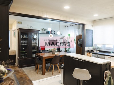 Piso en venta en Gernika-lumo, Centro, con 3 dormitorios y baño