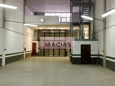 Nave industrial en alquiler en Gernika-lumo, Ibarra, con baño y 3 plazas de garaje