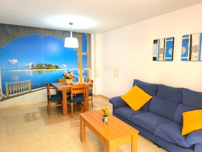 Piso en venta en La Rápita, con 3 dormitorios, 2 baños, plaza de garaje, trastero, balcón y terraza