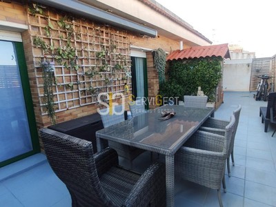 Ático en venta en Amposta, con 4 dormitorios, 2 baños y terraza