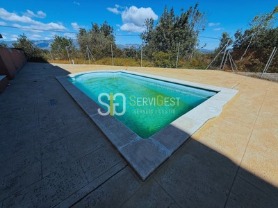 Duplex en venta en Vinallop, con 3 dormitorios, baño, aseo, trastero, balcón y terraza