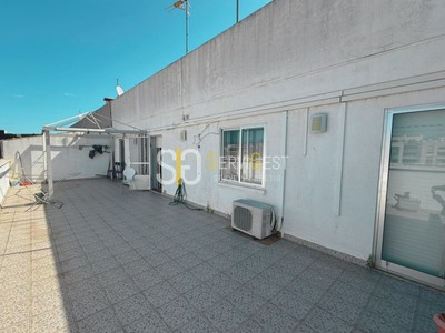 Ático en venta en Amposta, con 4 dormitorios, 2 baños y terraza